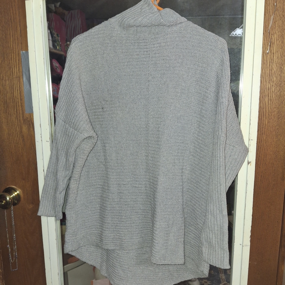 Women's Gray Sweater
